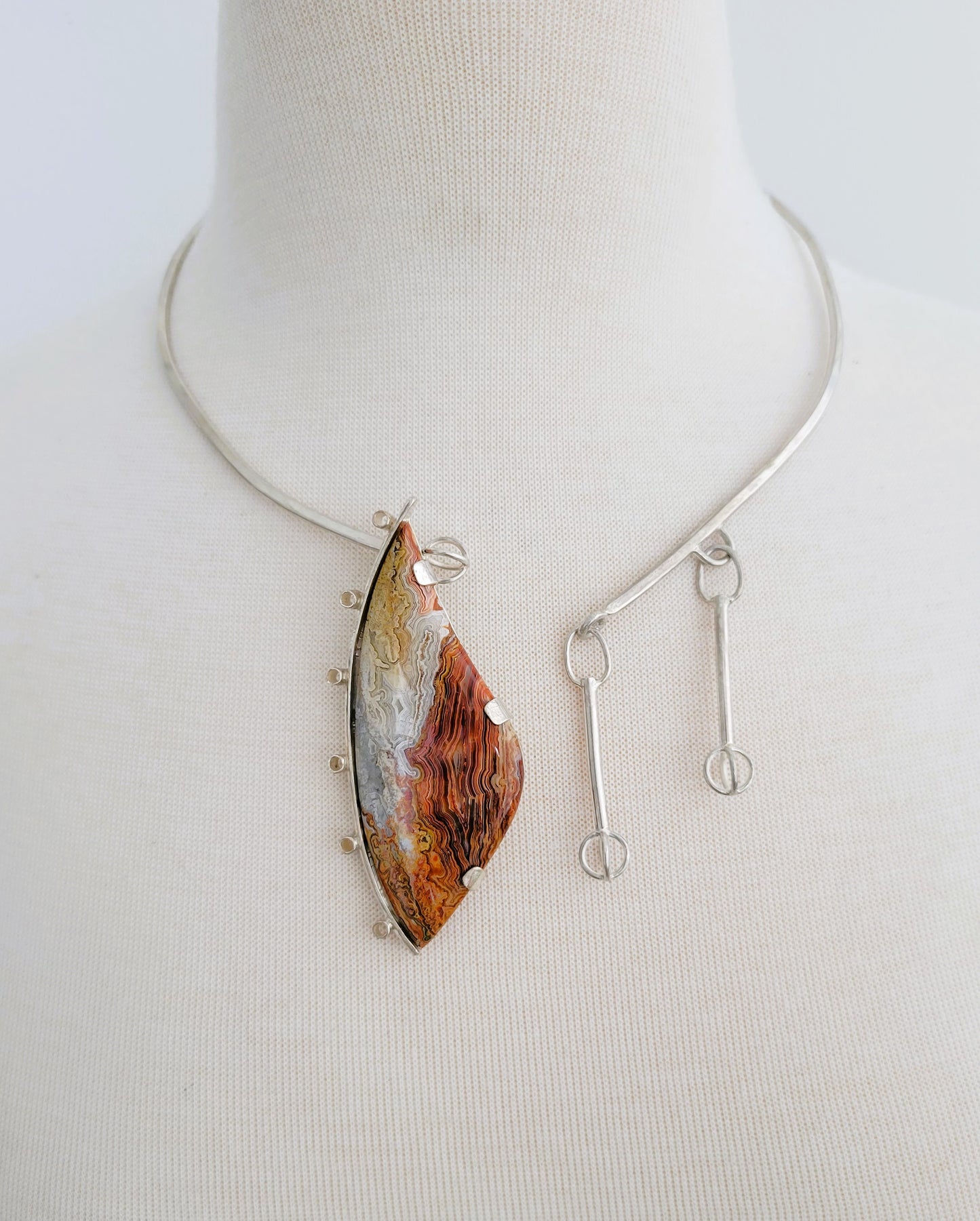 A Collar Necklace with Crazy Lace Agate